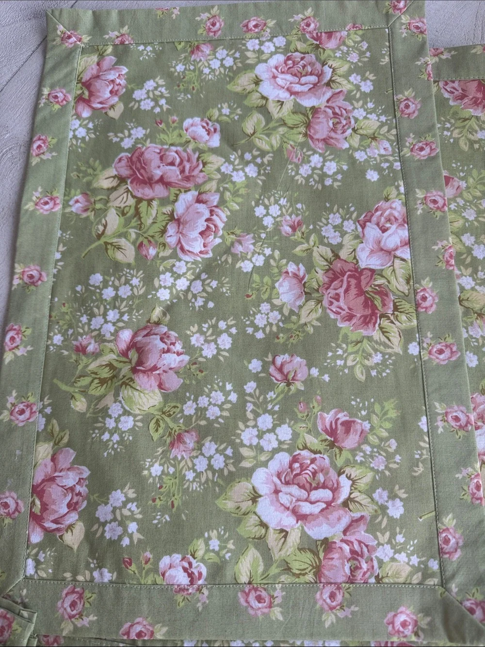 NWOT set of 4 Laura Ashley placemats & napkins
